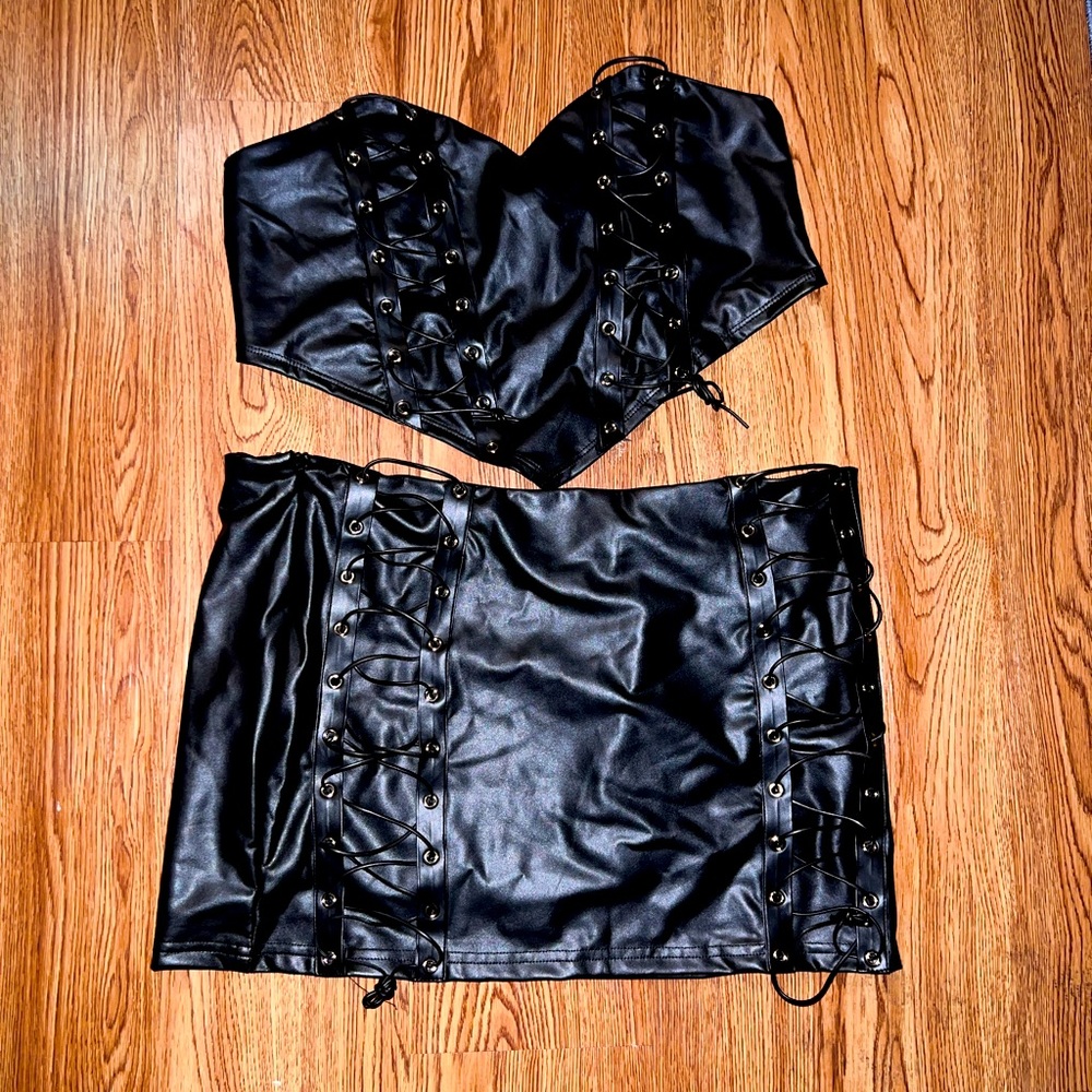 Women’s Two Piece Set| Leather| Stretchy| Skirt| Corset